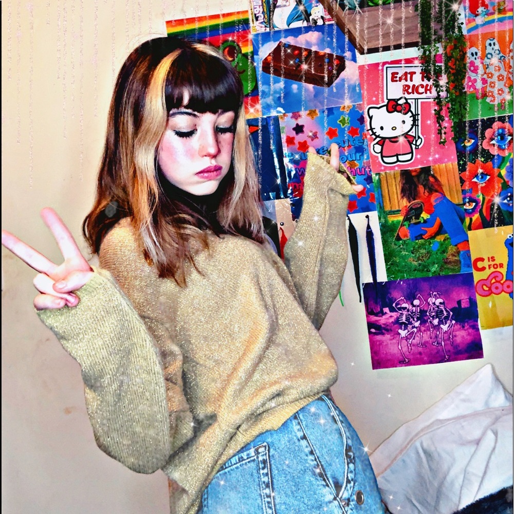 Gold sweater from Carly Blake! :)